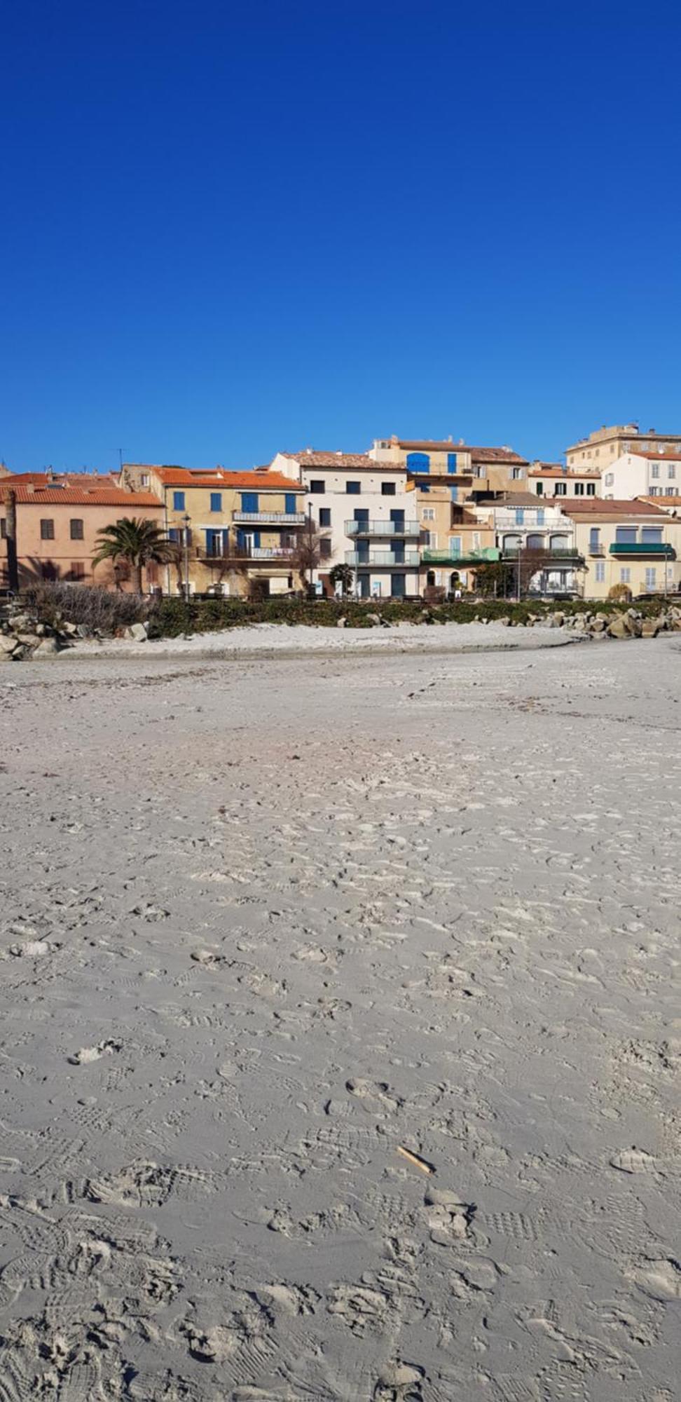 Apartamento L'Ambre LʼÎle-Rousse Exterior foto